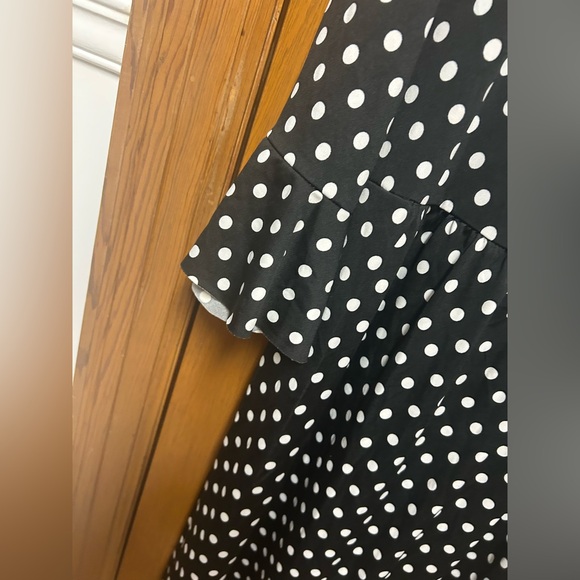 Dress - Picture 5 of 5